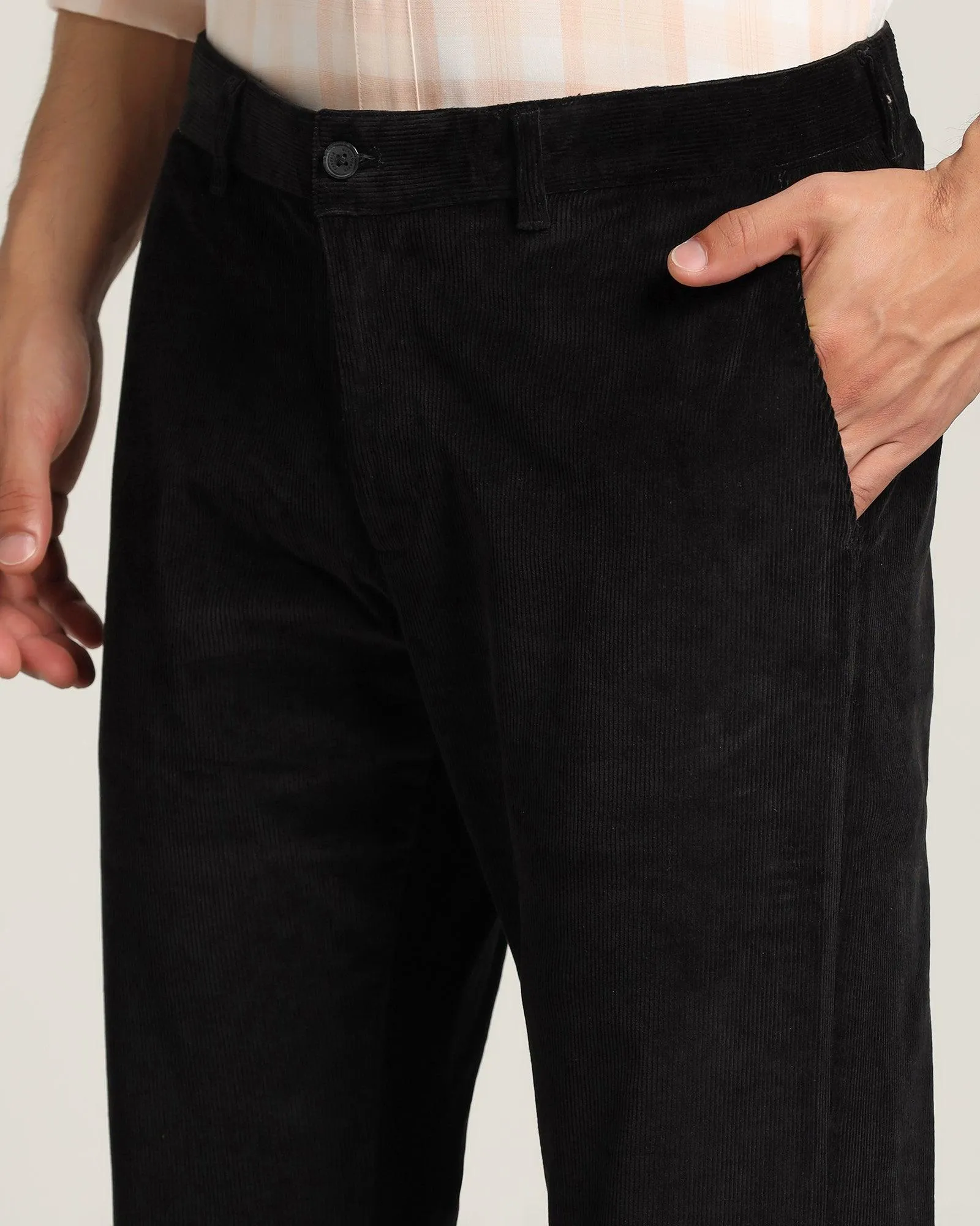 Slim Comfort B-95 Casual Black Textured Khakis - Magnum